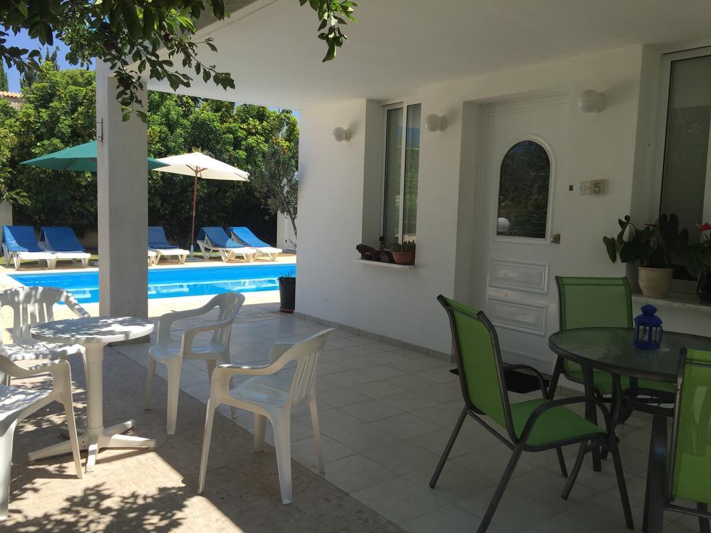 Philippos Paphos Villas - Villa 3 Buitenkant foto