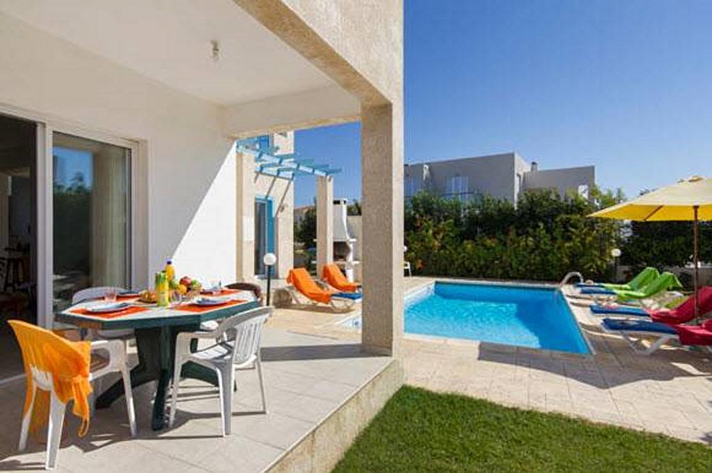 Philippos Paphos Villas - Villa 3 Buitenkant foto