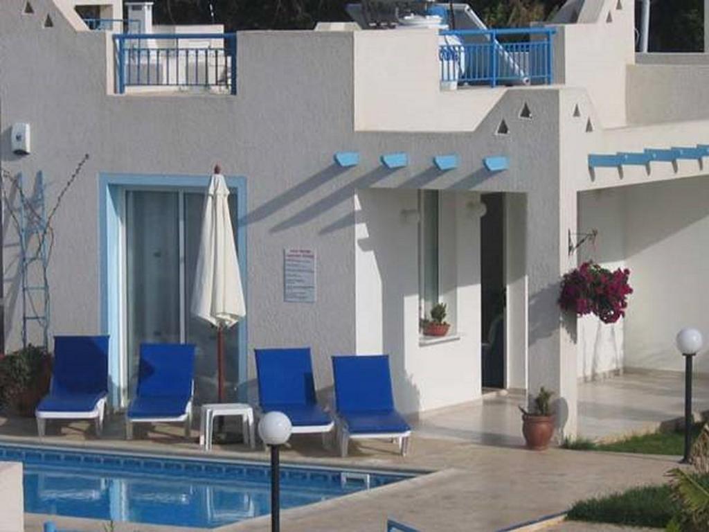 Philippos Paphos Villas - Villa 3 Buitenkant foto