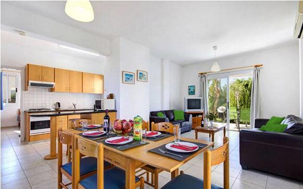 Philippos Paphos Villas - Villa 3 Buitenkant foto