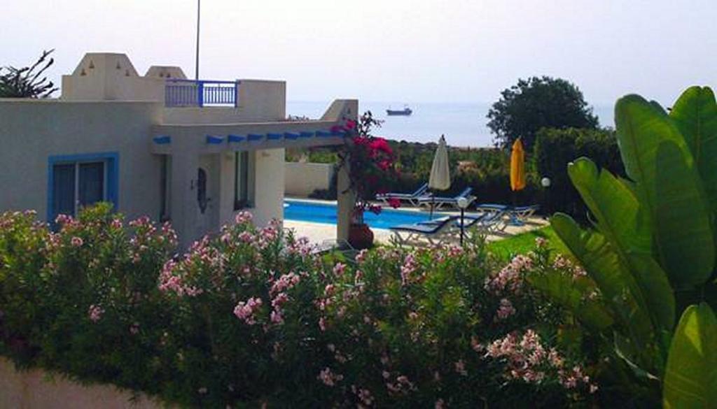 Philippos Paphos Villas - Villa 3 Buitenkant foto